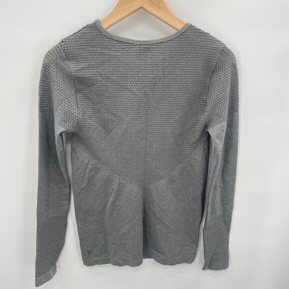 Fabletics NWT Grey Musetta Seamless Crewneck Long Sleeve Active Top // S - Picture 8 of 9